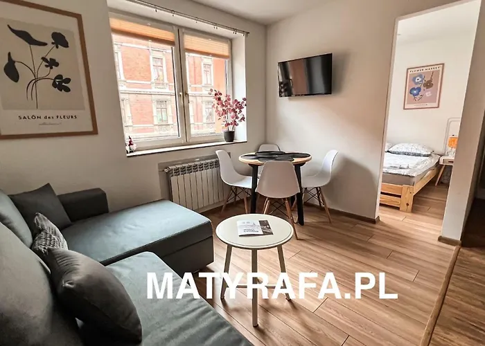 Apartamentsbymatyrafa-Iv